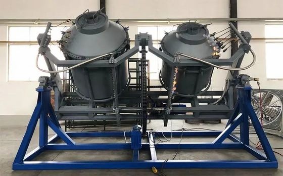 Apparecchiature per lo stampaggio a rotazione per la produzione di grandi prodotti di plastica cavi