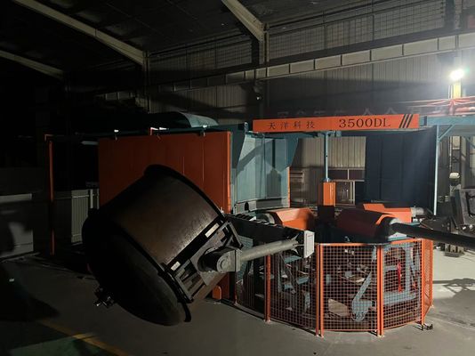 Produzione di grandi serbatoi d'acqua Macchine di stampaggio automatiche a torre a tre bracci
