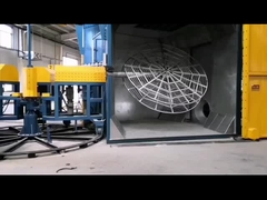 Macchina per stampaggio rotazionale